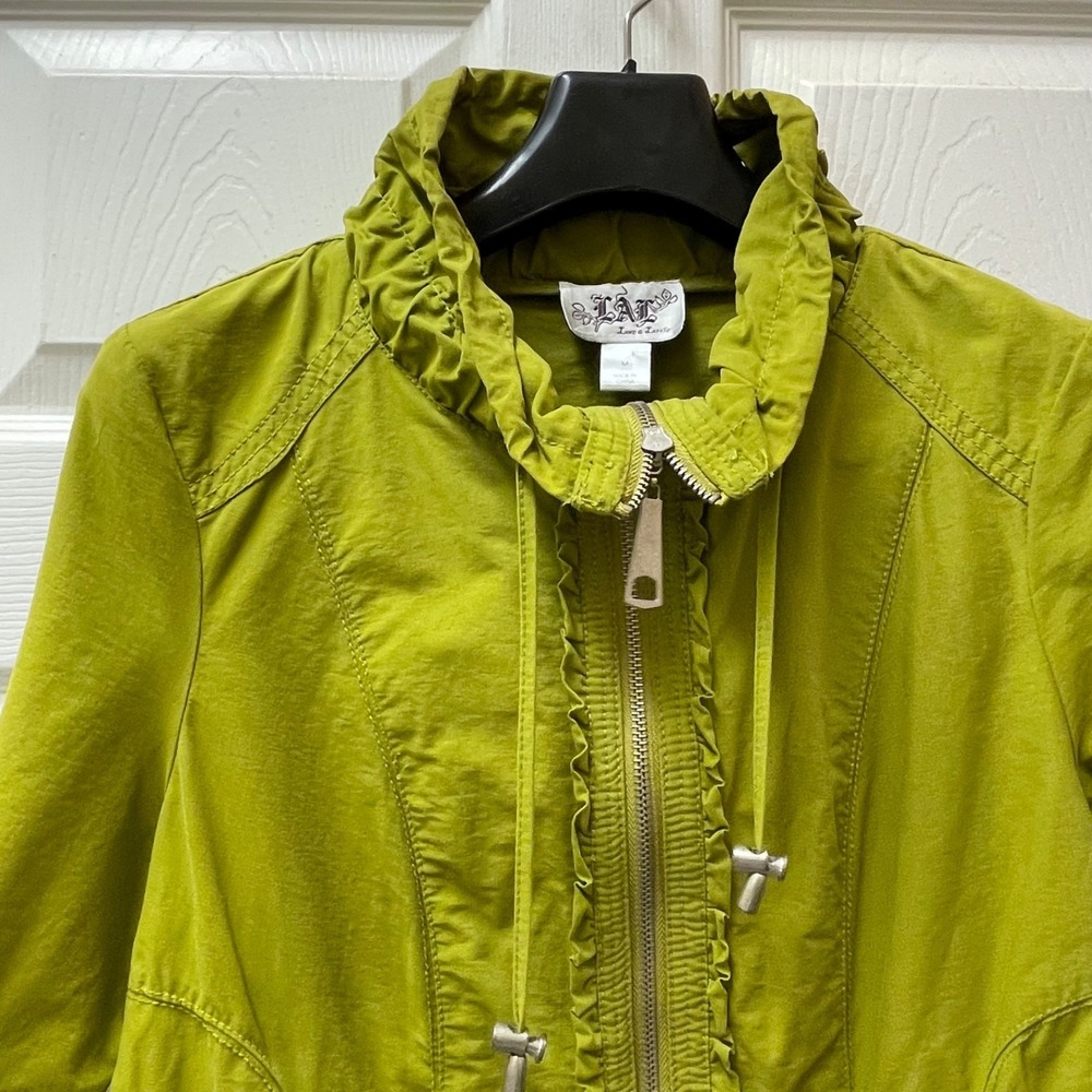 Live A Little Women's Sz M Lime 3/4 Sleeve‎ Ruffle Front Jacket Full Zip Front